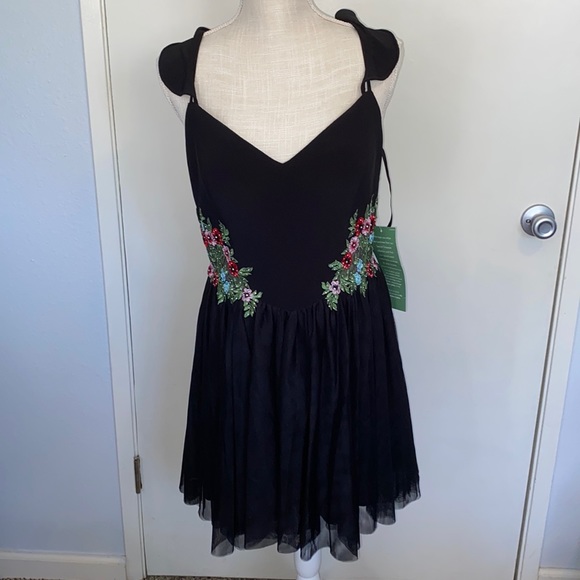 NWT BA Nites Cap Sleeve Black Floral Above Knee Mini Dress Juniors Size 15 - Picture 1 of 12
